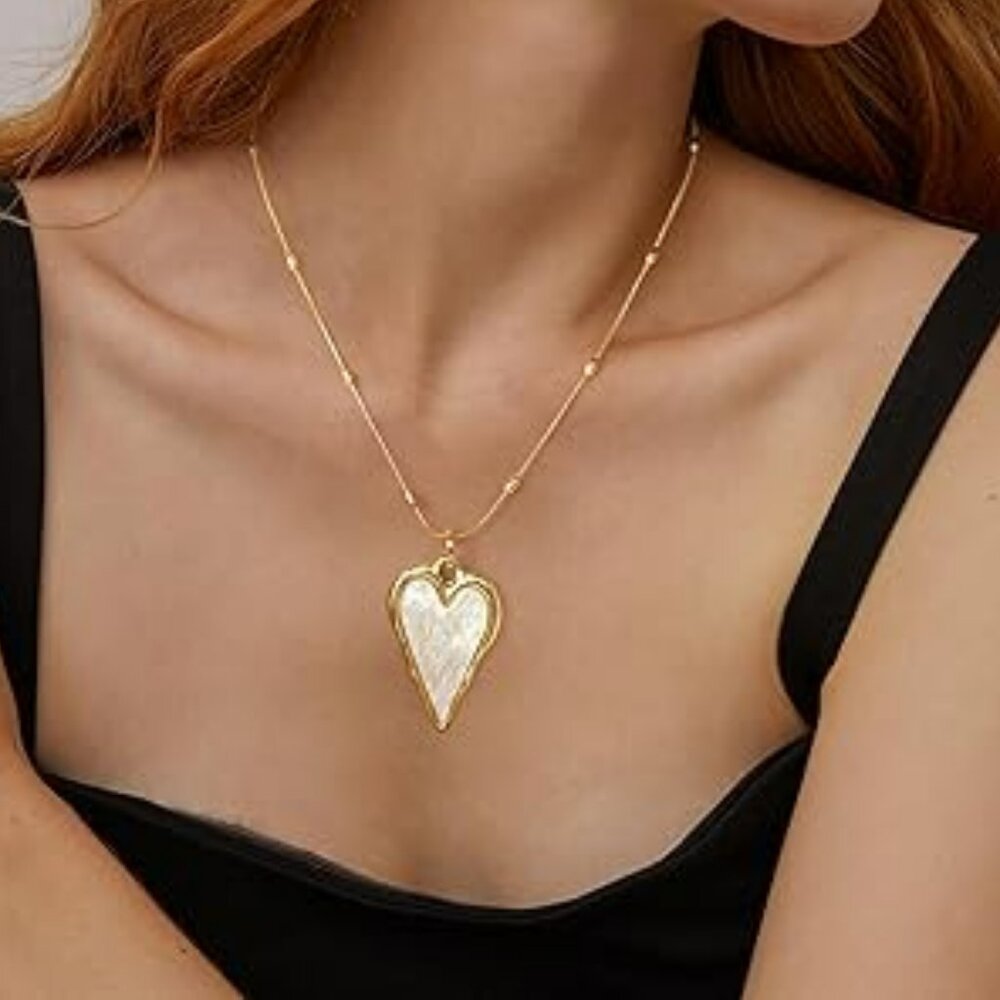Dainty Gold Heart Acrylic Necklace Jewelry Trendy Heart Necklace w Chain Elegant